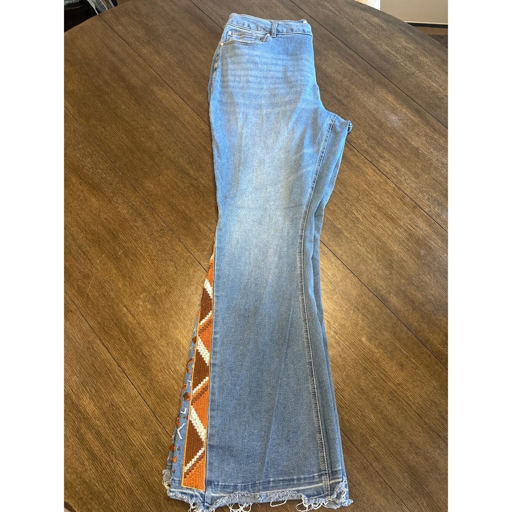 EST 1946 Denim Flare Jeans Embellished Boho Geometric Print Plus Size 18W - Picture 2 of 8